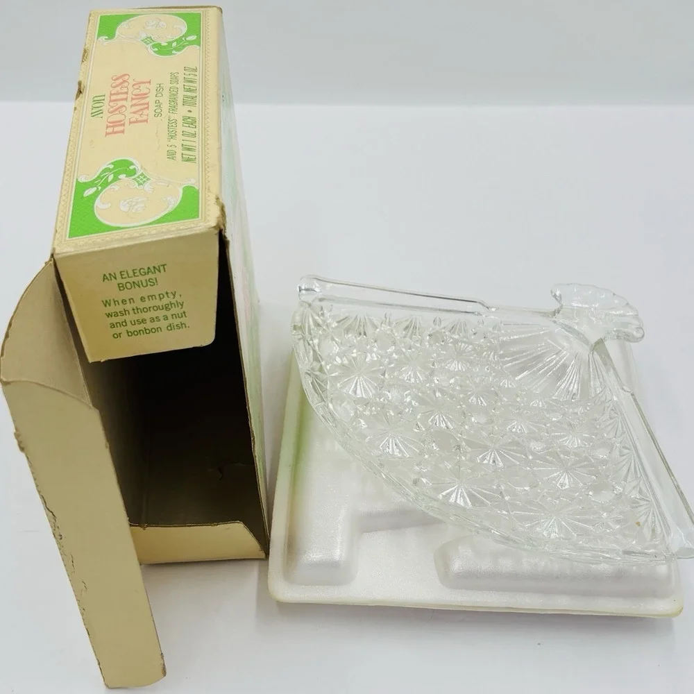 1970's Avon Hostess Fancy Soap Set NIB Fan-Shaped Glass Dish 5 Pink Soaps Retro